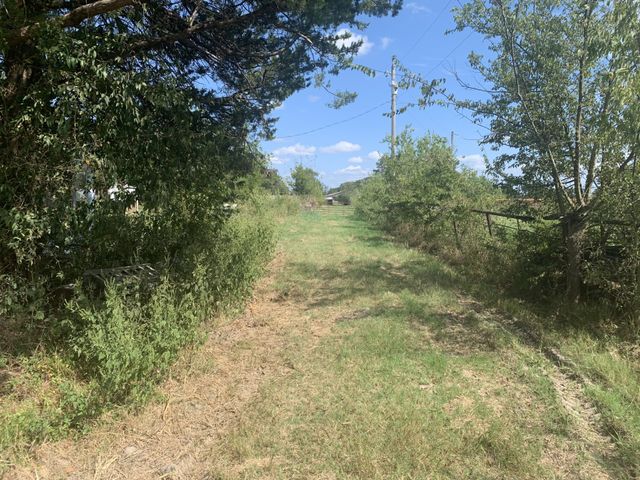 2165 County Road 3304, Greenville, TX 75402