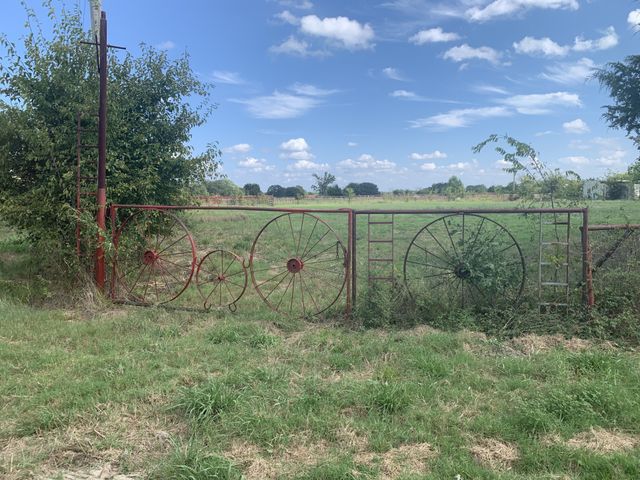2165 County Road 3304, Greenville, TX 75402