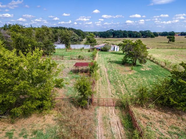 2165 County Road 3304, Greenville, TX 75402