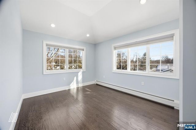 39 Drury Lane, Demarest, NJ 07627