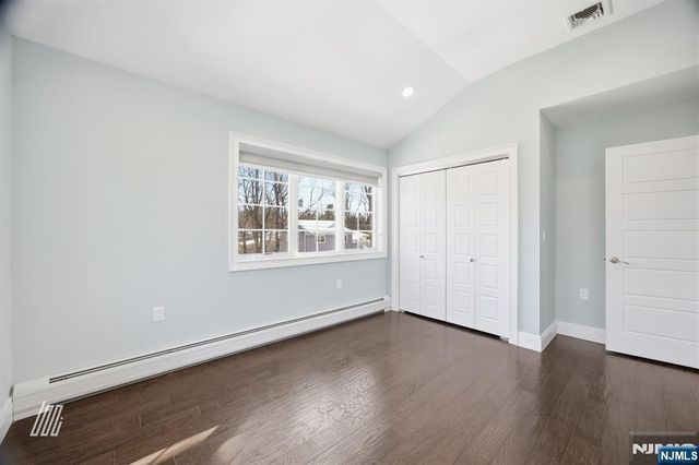 39 Drury Lane, Demarest, NJ 07627