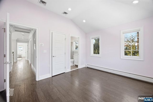 39 Drury Lane, Demarest, NJ 07627