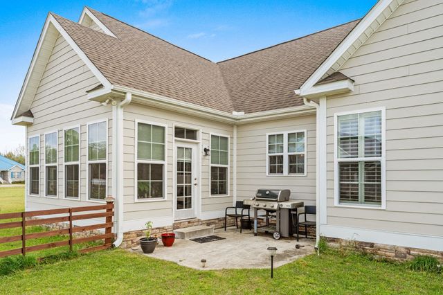 687 Tiger Paw Rd., Loris, SC 29569