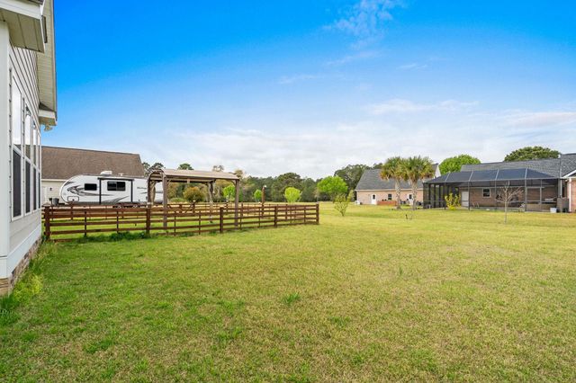 687 Tiger Paw Rd., Loris, SC 29569