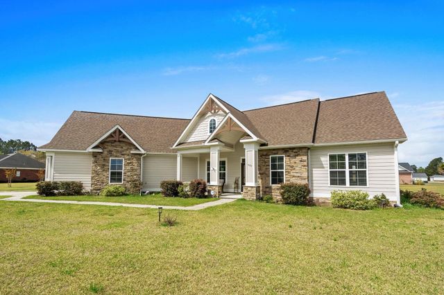 687 Tiger Paw Rd., Loris, SC 29569