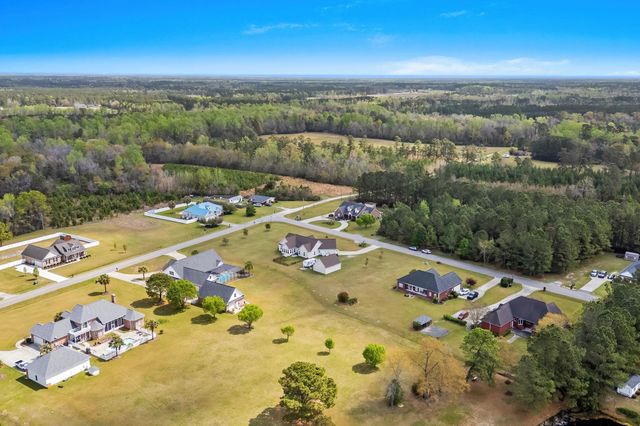 687 Tiger Paw Rd., Loris, SC 29569