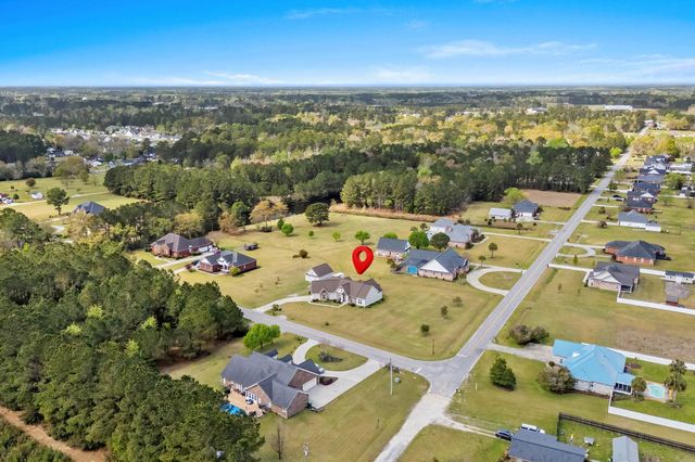 687 Tiger Paw Rd., Loris, SC 29569