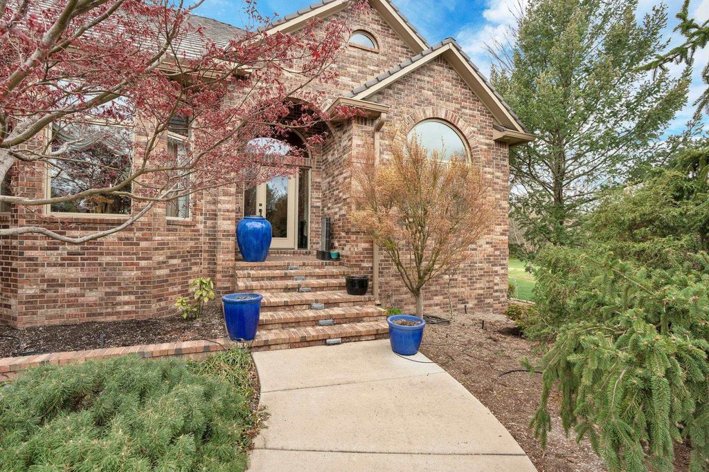3 N Stagecoach Ct