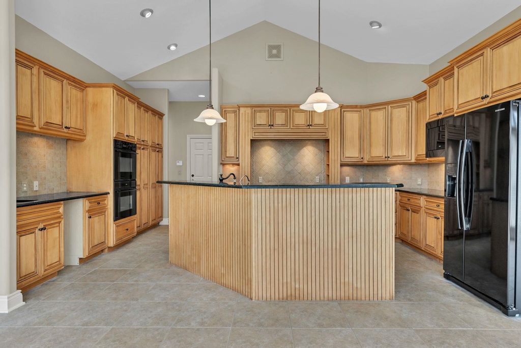 3 N Stagecoach Ct