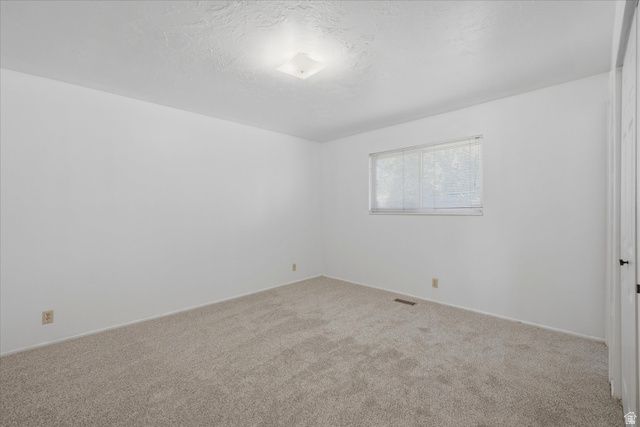 392 E PERRINE DR, Midvale, UT 84047