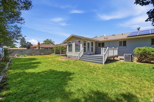 392 E PERRINE DR, Midvale, UT 84047
