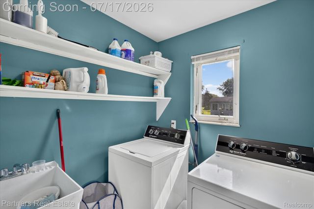 9145 Apple Orchard Drive, Tyrone Township, MI 48430