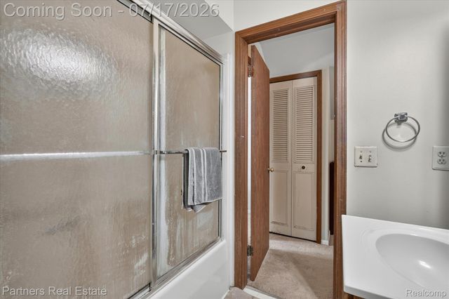 9145 Apple Orchard Drive, Tyrone Township, MI 48430