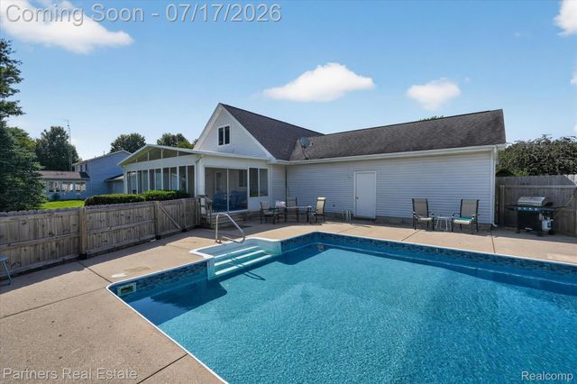 9145 Apple Orchard Drive, Tyrone Township, MI 48430