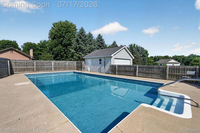 9145 Apple Orchard Drive, Tyrone Township, MI 48430