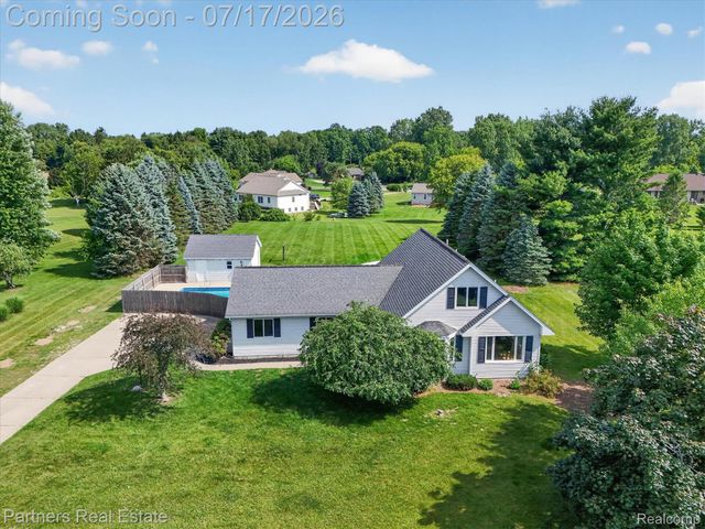 9145 Apple Orchard Drive, Tyrone Township, MI 48430