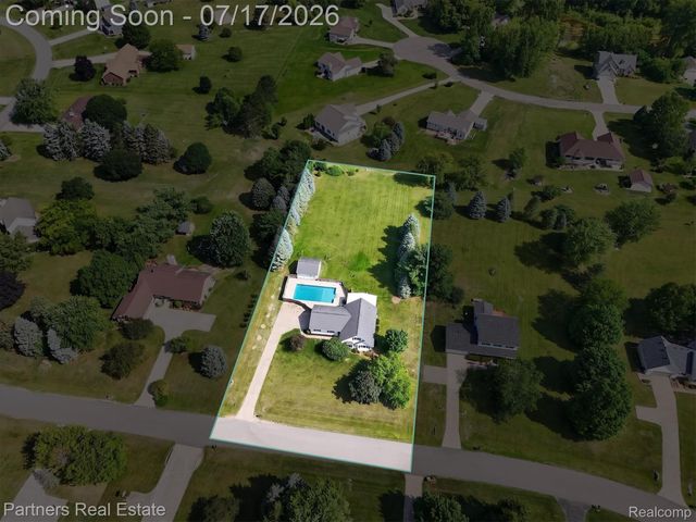 9145 Apple Orchard Drive, Tyrone Township, MI 48430