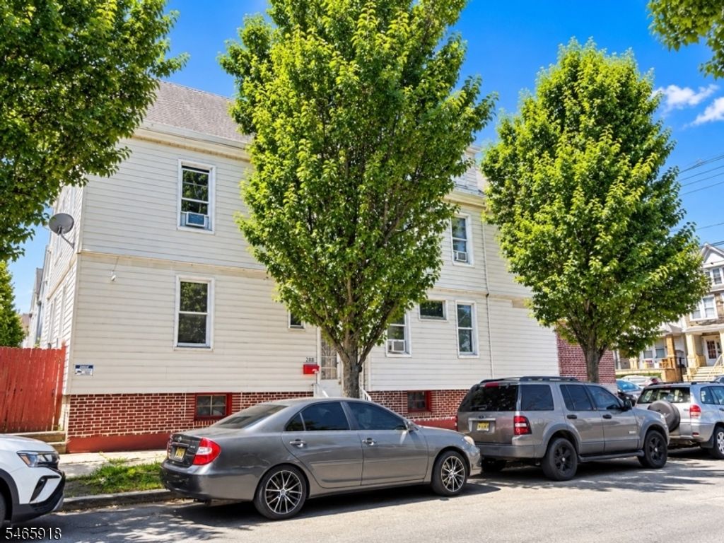 290 Avenue A, Bayonne City, NJ 07002 — photo 2