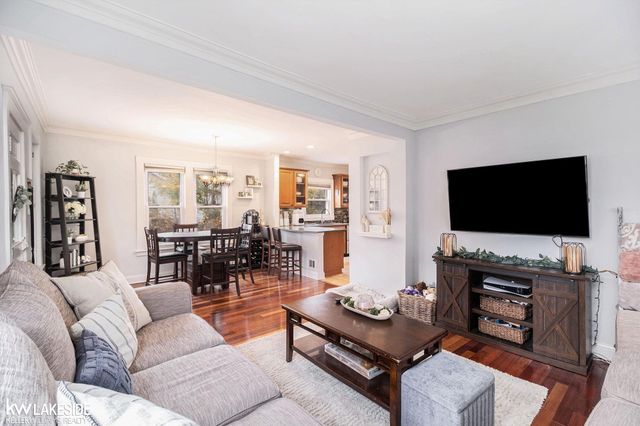 1809 Taylor Avenue, Royal Oak, MI 48067