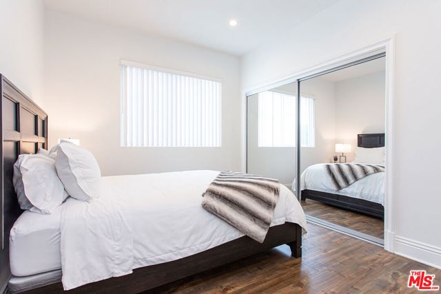 907 S Shenandoah Street 302, Los Angeles, CA 90035