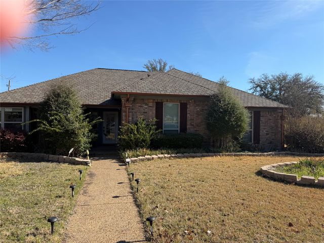 2702 Grasmere Street, Garland, TX 75040