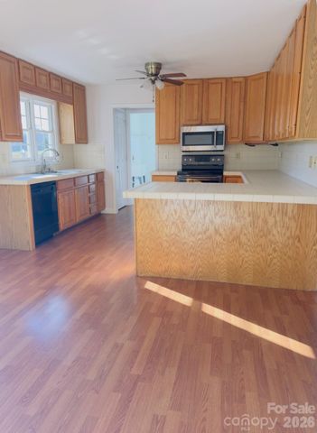 112 Wind Terrace Court, Lexington, NC 27295