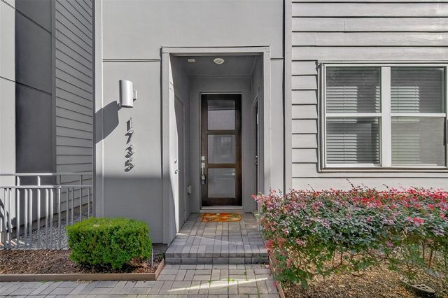 1735 Eado Point Lane, Houston, TX 77003