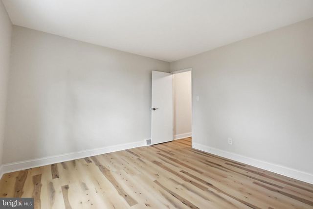 11 OAKMONT DR, New Castle, DE 19720