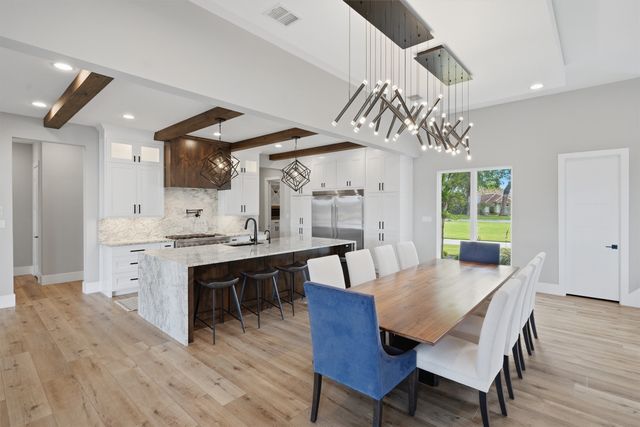 1611 Monterey Bay Court, Granbury, TX 76048