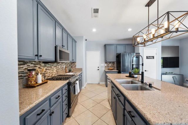 555 Toota Court, Oceanside, CA 92058