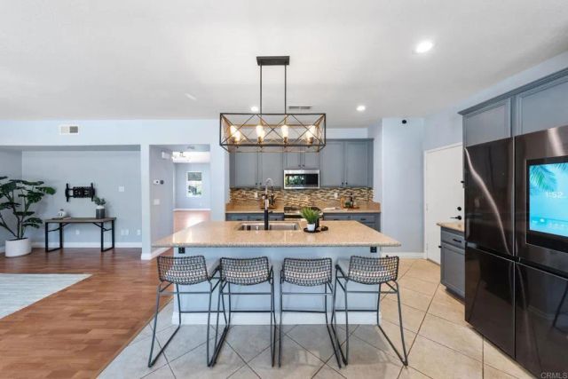 555 Toota Court, Oceanside, CA 92058