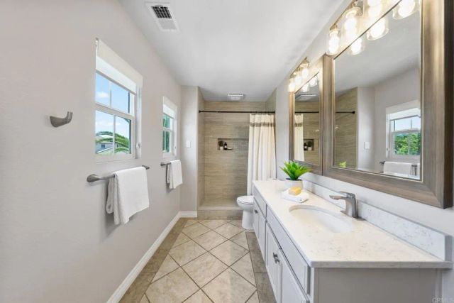 555 Toota Court, Oceanside, CA 92058