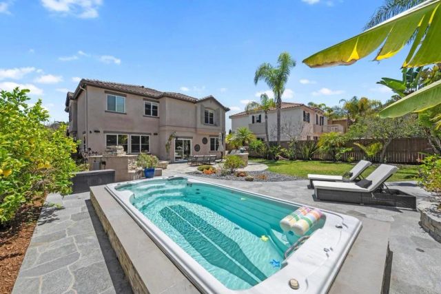 555 Toota Court, Oceanside, CA 92058