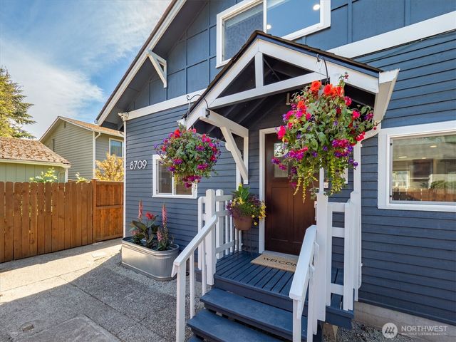 8709 14th Avenue NW, Seattle, WA 98117