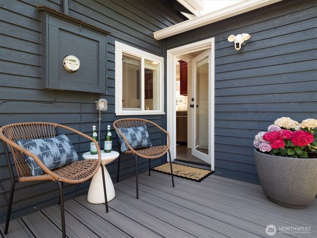 8709 14th Avenue NW, Seattle, WA 98117