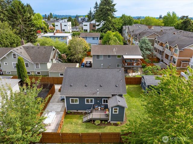 8709 14th Avenue NW, Seattle, WA 98117