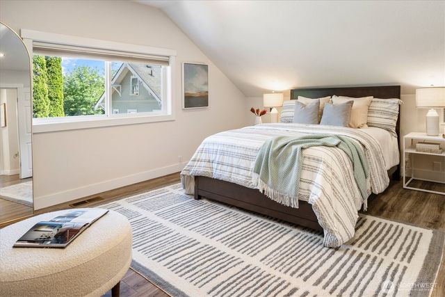 8709 14th Avenue NW, Seattle, WA 98117