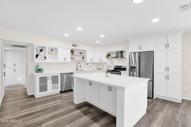 301 N 87TH Street, Mesa, AZ 85207