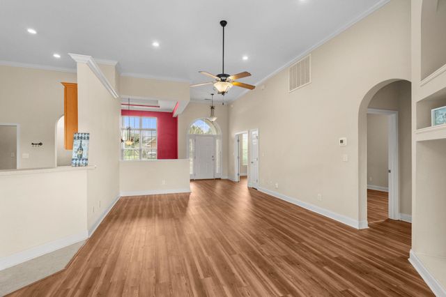 542 Stonemason Dr., Myrtle Beach, SC 29579