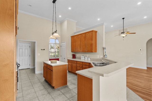 542 Stonemason Dr., Myrtle Beach, SC 29579