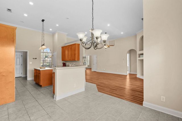 542 Stonemason Dr., Myrtle Beach, SC 29579