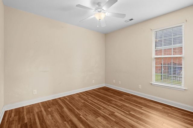 542 Stonemason Dr., Myrtle Beach, SC 29579