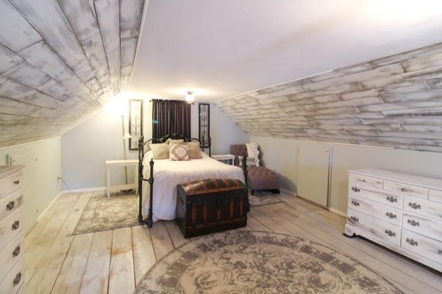 303 West Street, Reinbeck, IA 50669