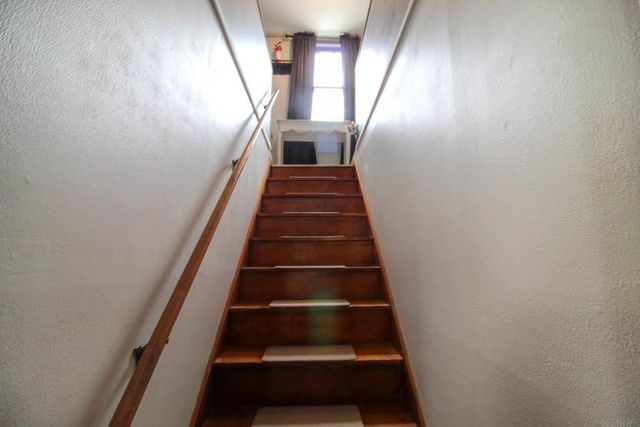 303 West Street, Reinbeck, IA 50669