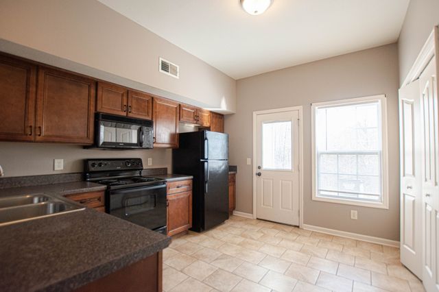 1209 Ash Ridge Dr Unit C, Clarksville, TN 37042