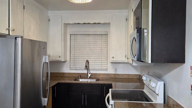 2635 38th Ave, Oakland, CA 94619