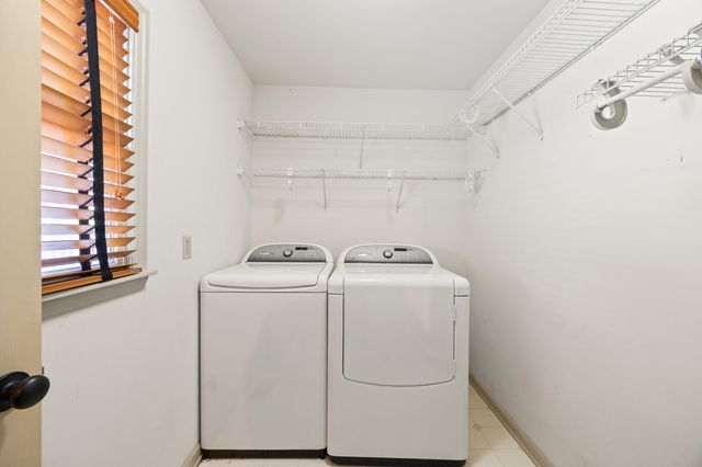 621 Rolling Creek Lane, Lexington, KY 40515