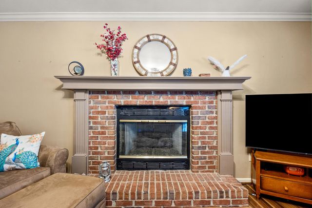 621 Rolling Creek Lane, Lexington, KY 40515