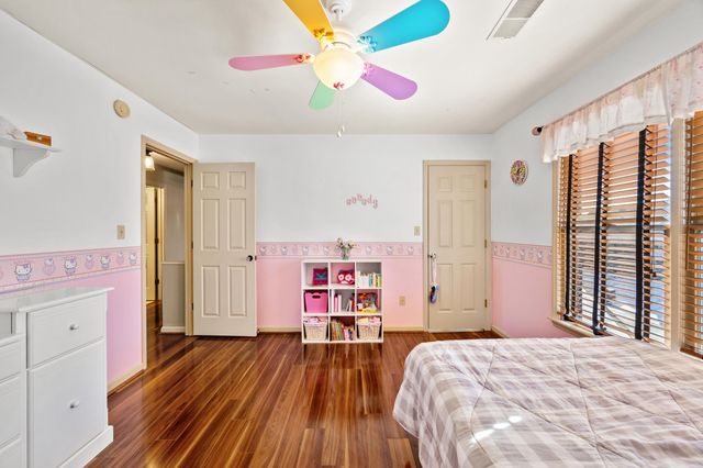 621 Rolling Creek Lane, Lexington, KY 40515