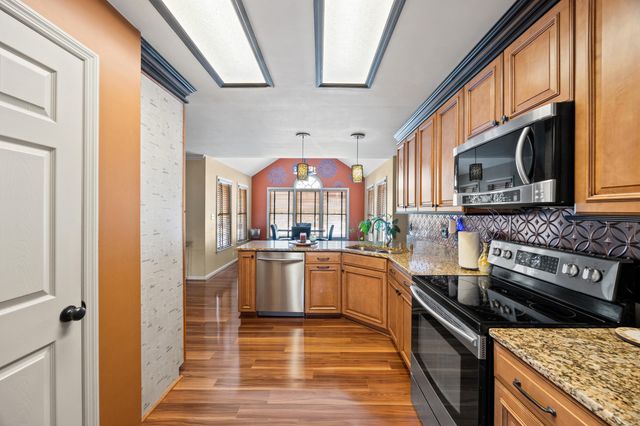 621 Rolling Creek Lane, Lexington, KY 40515